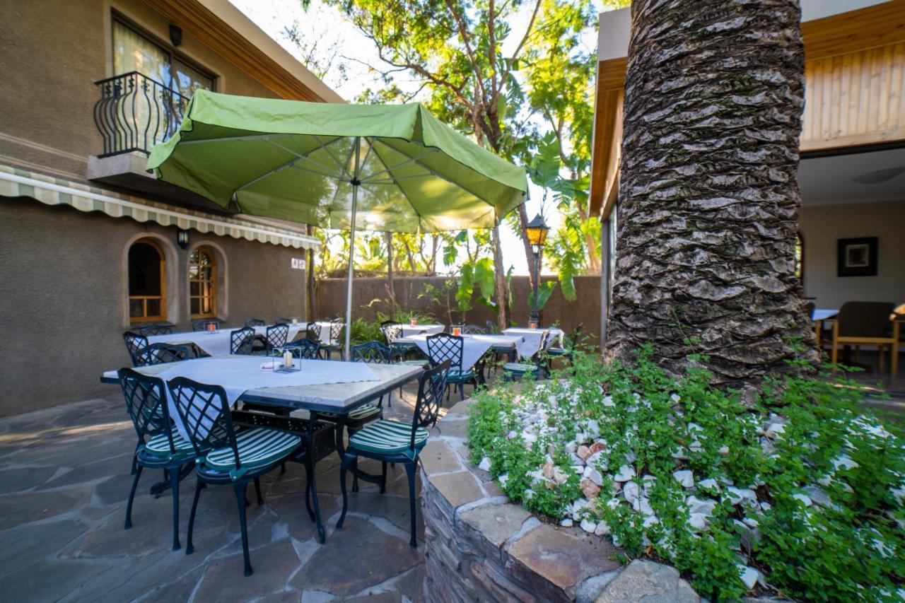 Hotel Pension Palmquell Klein Windhoek Luaran gambar
