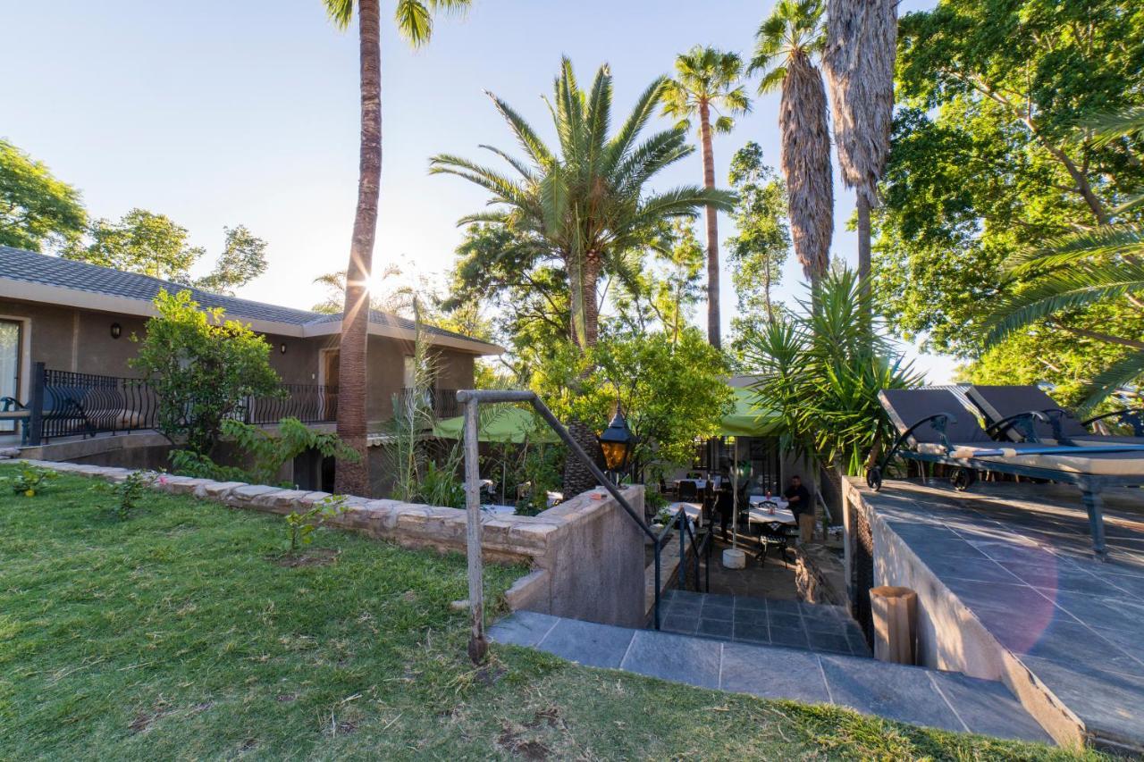 Hotel Pension Palmquell Klein Windhoek Luaran gambar