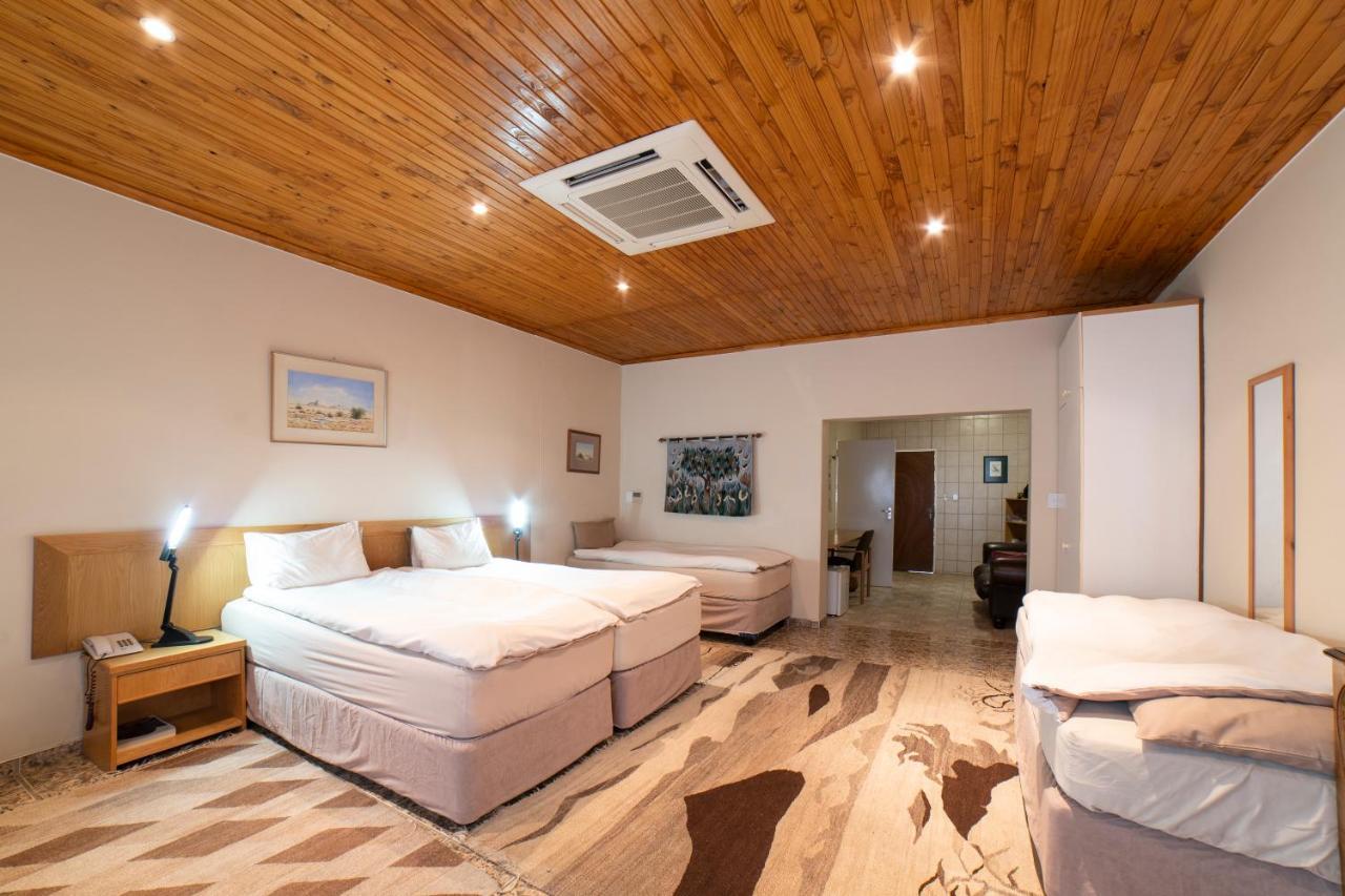 Hotel Pension Palmquell Klein Windhoek Luaran gambar