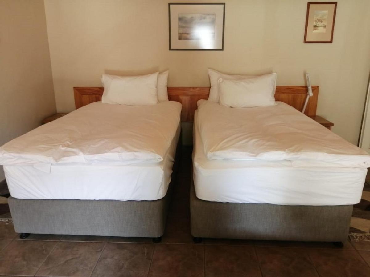 Hotel Pension Palmquell Klein Windhoek Luaran gambar